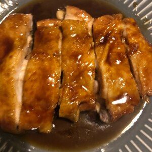 やっぱりこれでしょ！定番、鶏もも肉の照り焼き！